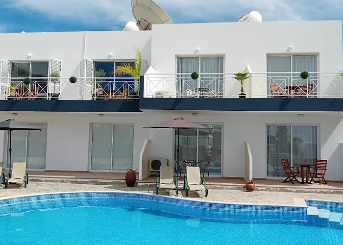 Kato Paphos Suites